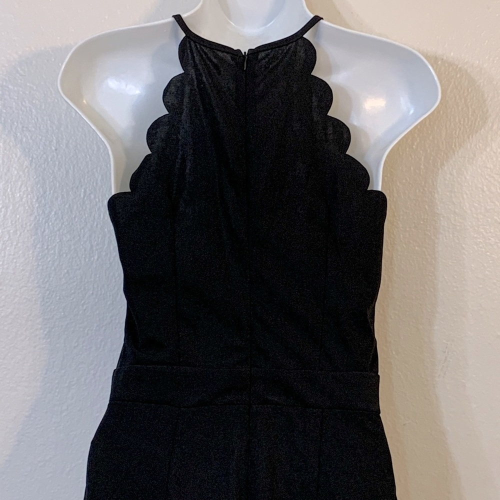 Chic Jumpsuit - Picture 3 of 5